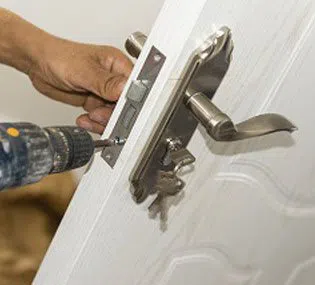 Locksmith Of Hialeah Hialeah, FL 305-307-5667 - 5-Change-Locks